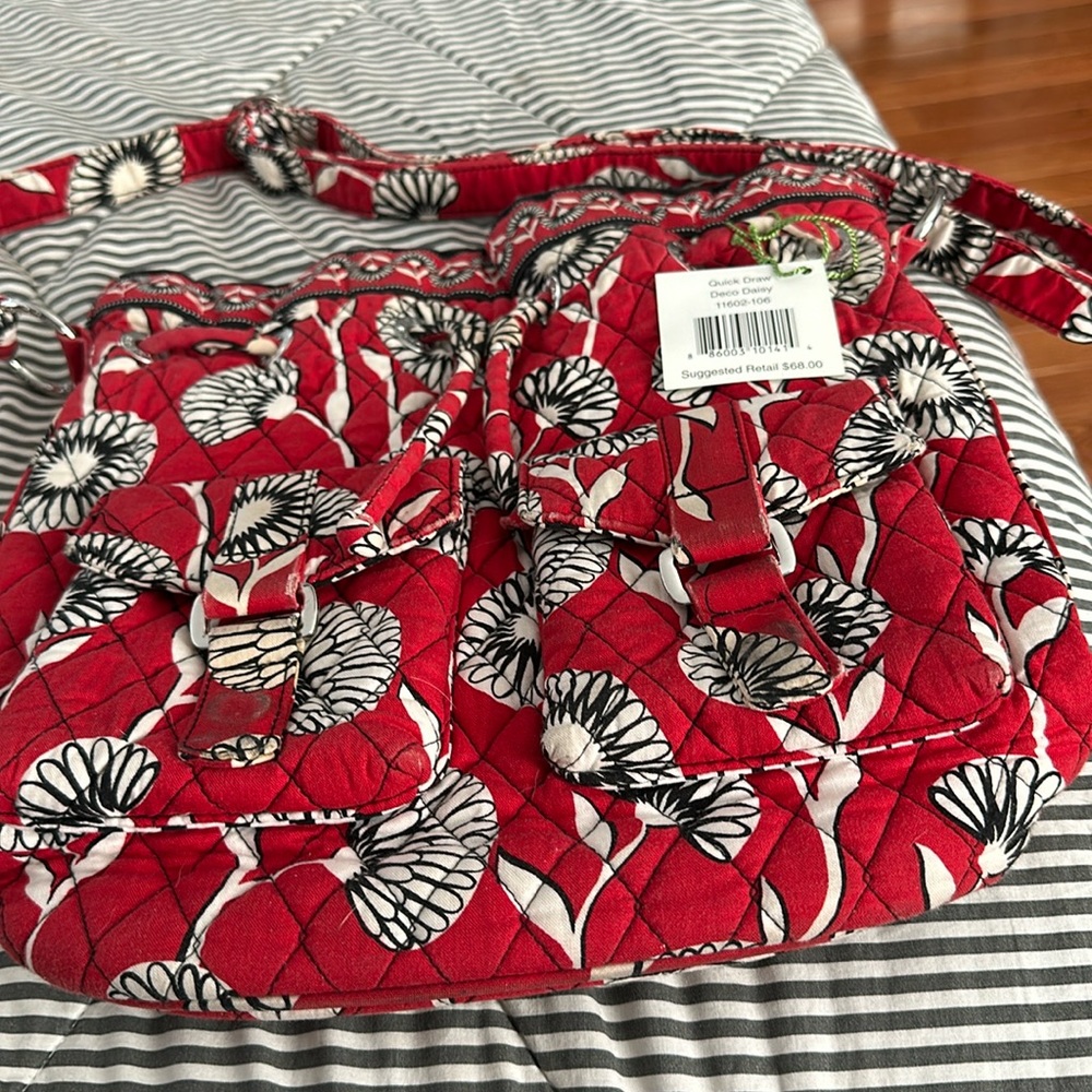 Vera Bradley Quick Draw in Deco Daisy (retired pattern), used w/little wear